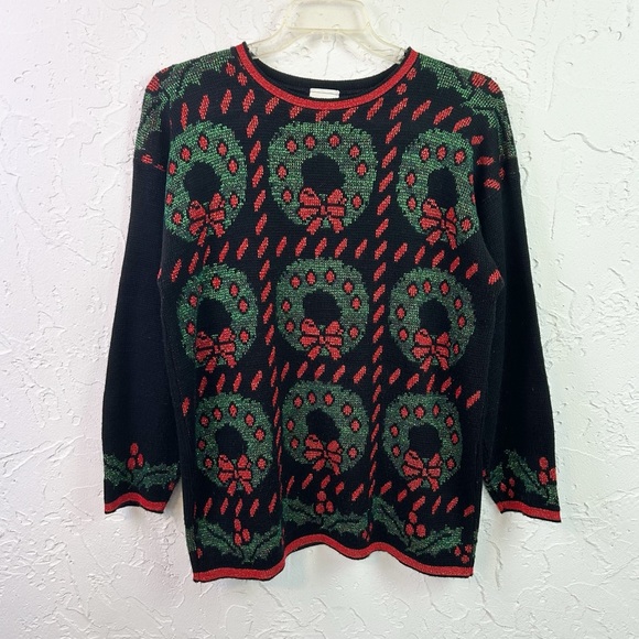 Vintage 90s Christmas Wreath Black Green Red Sparkly Sweater Size Medium Relaxed - Picture 1 of 8